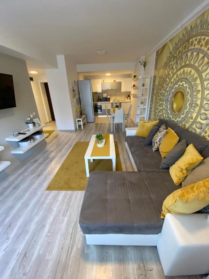 Harmony Apartment Синая Екстериор снимка